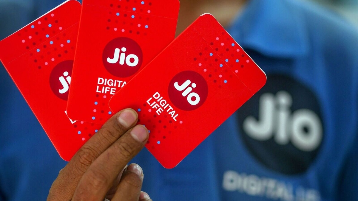 Jio यूजर्स के लिए बेस्ट ऑफर, Jio के 3599 रुपये वाले सालाना प्लान में अनलिमिटेड कॉलिंग