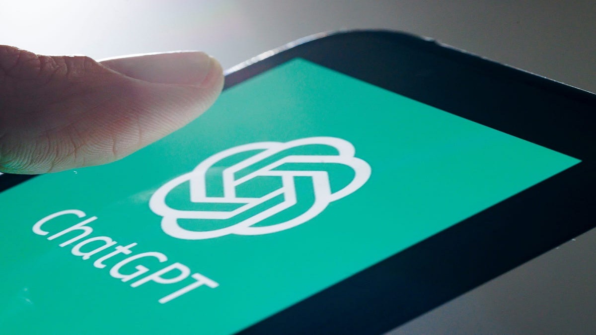 OpenAI ने एआई प्रतिद्वंद्विता के बावजूद बढ़ती एआई मांग को पूरा करने के लिए अभूतपूर्व Cloud डील