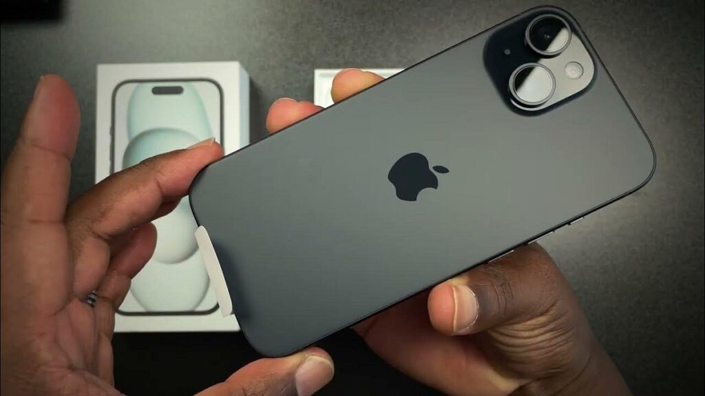 iPhone 15 256GB की कीमत में हाल ही में भारी गिरावट आई है